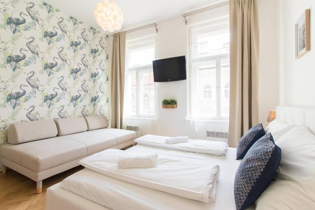 Studio In The Historic Center Apartman Prága Kültér fotó
