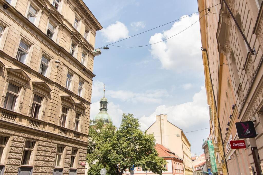 Studio In The Historic Center Apartman Prága Kültér fotó